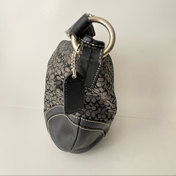 Coach - Picture 2 of 10